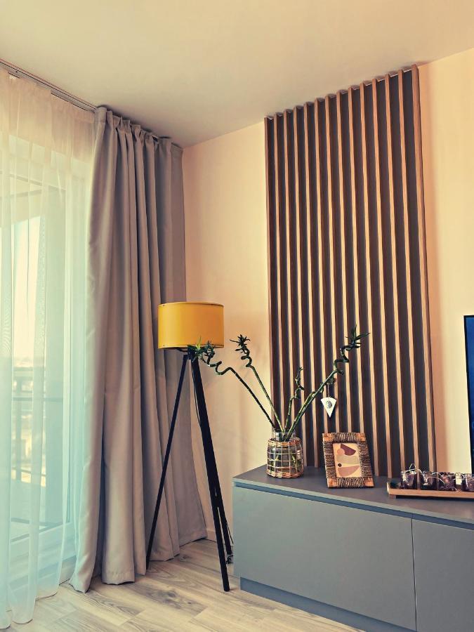 Panoramic Forest View Apartment Dumbravita  Екстер'єр фото